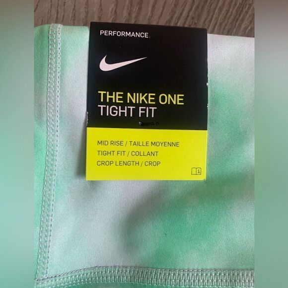 Nike one tight fit mid rise, crop lenght tights - Picture 3 of 6